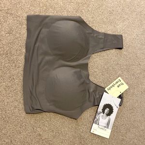 NWT Women’s scoop neck bralette